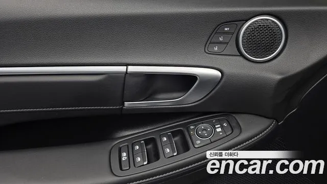 Hyundai Sonata — Фото автомобиля 29