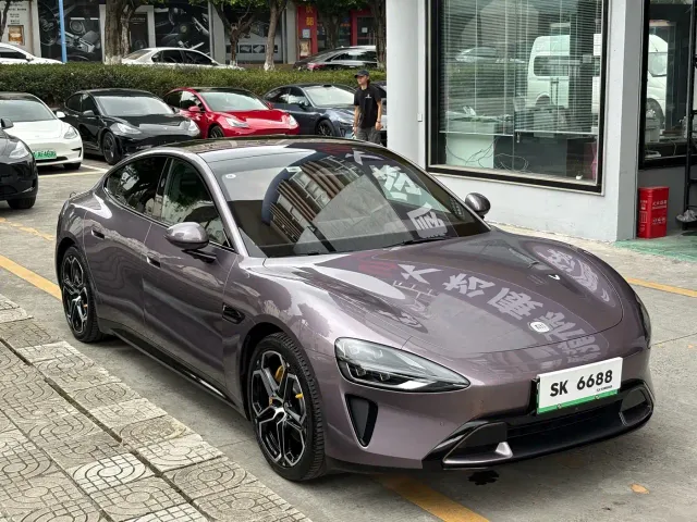 Xiaomi SU7 — Фото автомобиля 2