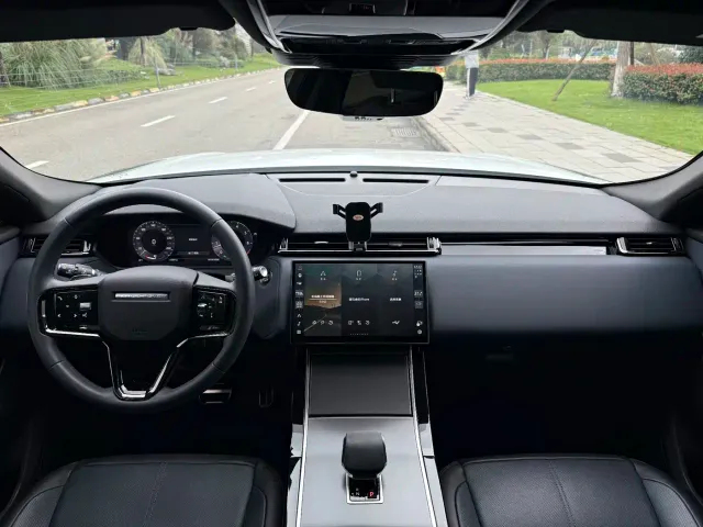 Land Rover Range Rover Velar — Фото автомобиля 10