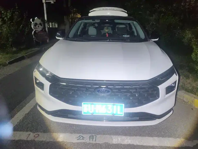 Ford Mondeo — Фото автомобиля 2