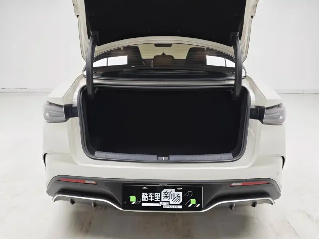 BYD Seal 06 — Фото автомобиля 10