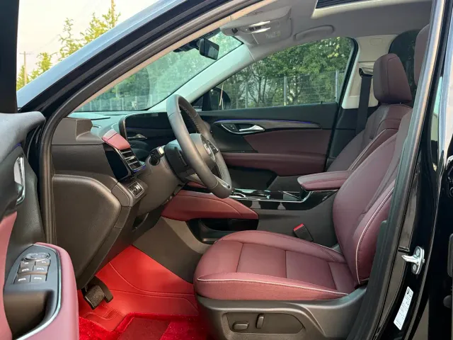 Buick Envision Plus — Фото автомобиля 6