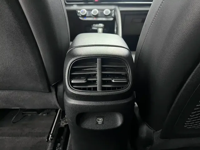 Hyundai Elantra — Фото автомобиля 16
