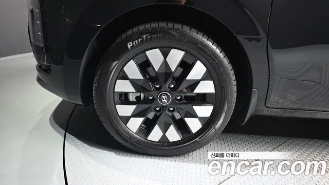 Hyundai Staria — Фото автомобиля 5