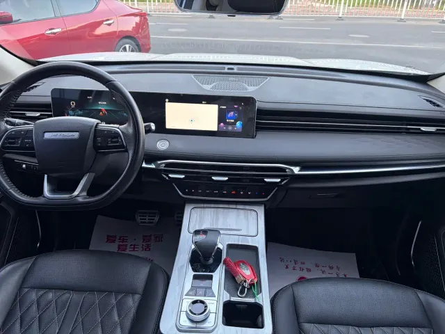 Jetour X70 Plus — Фото автомобиля 8