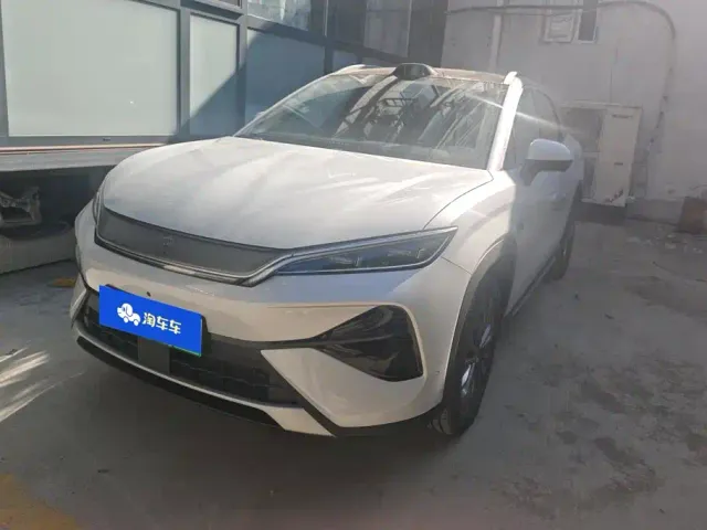 Фотография автомобиля — BYD Song Ultra
