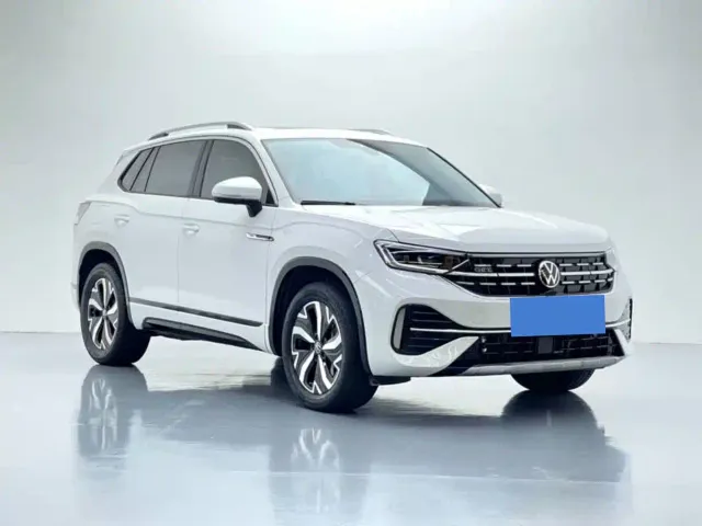 Volkswagen Tayron GTE Plug-in Hybrid — Фото автомобиля 3