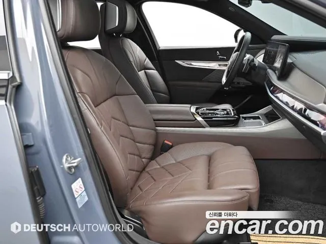 BMW 7-Series 7 серия (G70) 740i sDrive Design Pure Excellence — Фото автомобиля 10