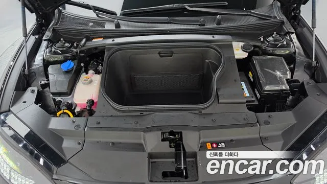Hyundai Ioniq 6 — Фото автомобиля 9