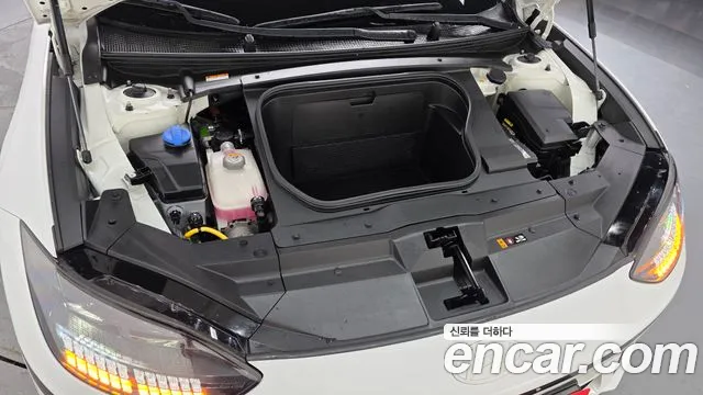 Hyundai Ioniq6 — Фото автомобиля 6