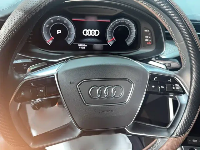 Audi A7L — Фото автомобиля 4