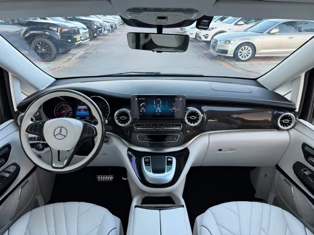 Mercedes-Benz V-Class — Фото автомобиля 7