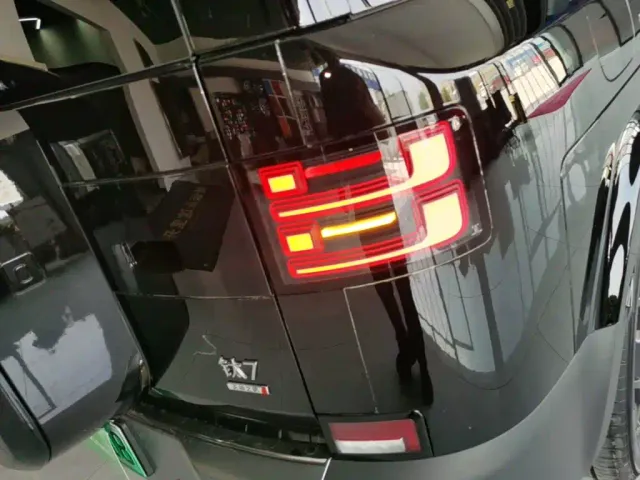 BYD FangChengBao Titanium 7 — Фото автомобиля 7