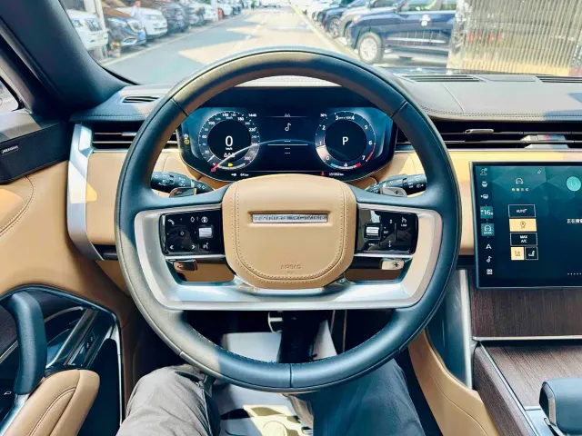 Land Rover Range Rover — Фото автомобиля 8