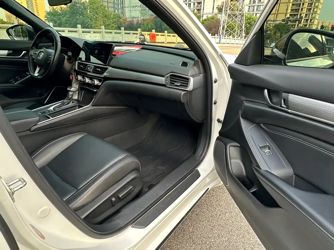 Honda Inspire 2022 260TURBO Deluxe Edition — Фото автомобиля 13