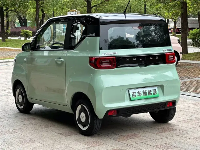 Wuling Hongguang Mini EV — Фото автомобиля 7