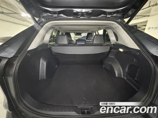 Toyota RAV4 — Фото автомобиля 18