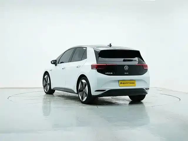 Volkswagen ID.3 — Фото автомобиля 5