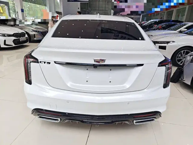 Cadillac CT5 — Фото автомобиля 5