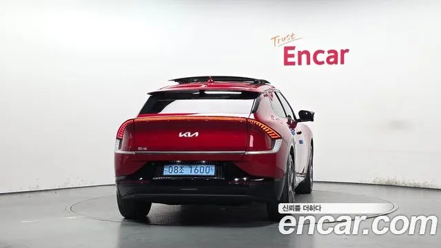 Kia EV6 — Фото автомобиля 4