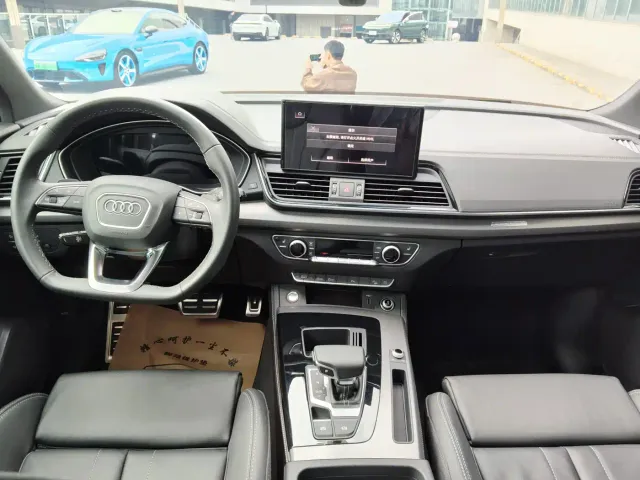 Audi Q5L — Фото автомобиля 7