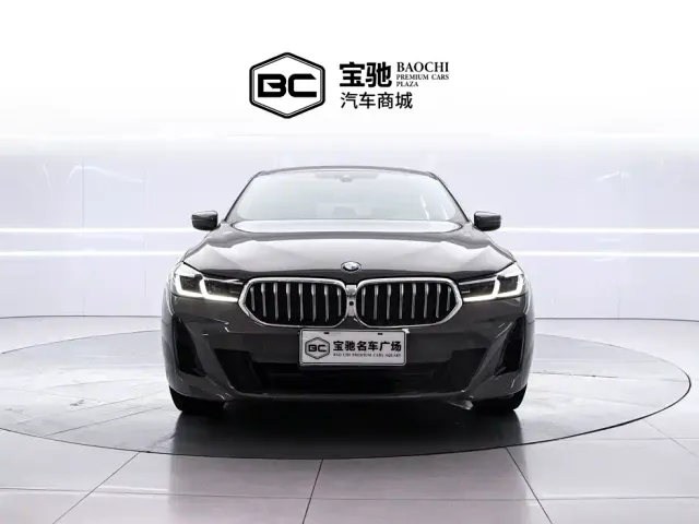 BMW 6 Series Gran Turismo — Фото автомобиля 2