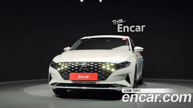 Hyundai Grandeur Grandeur (New) Hybrid — Фото автомобиля 3