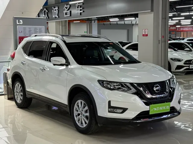 Фотография автомобиля — Nissan X-Trail