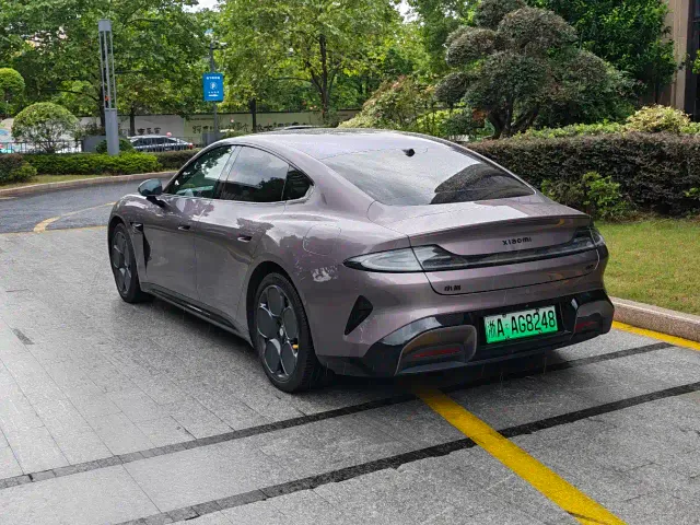 Xiaomi SU7 — Фото автомобиля 7