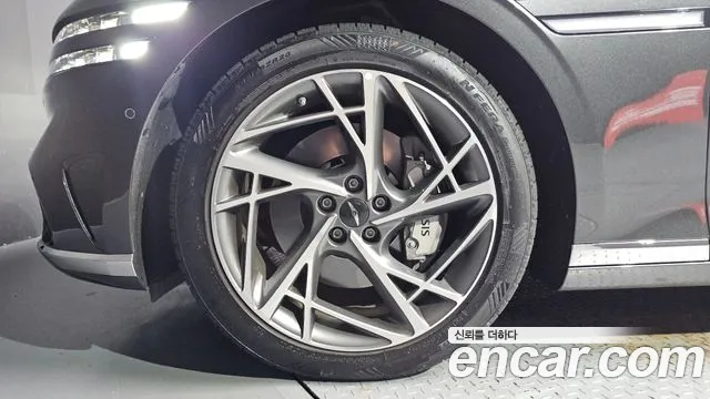 Genesis G90 RS4 — Фото автомобиля 5