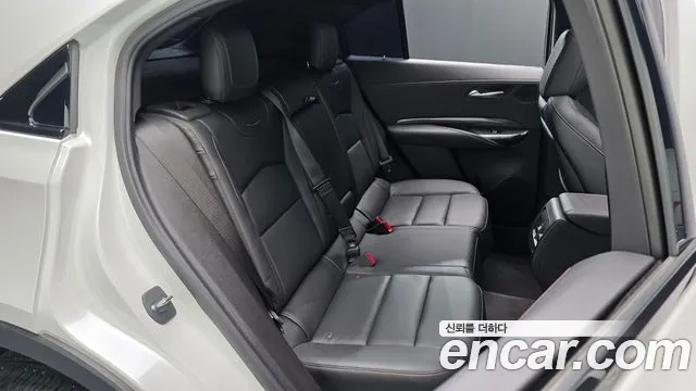 Cadillac XT4 2.0 Sport AWD — Фото автомобиля 9