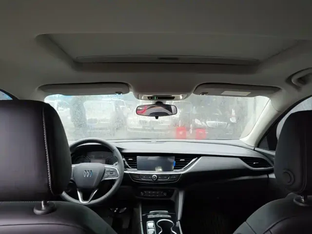 Buick Regal — Фото автомобиля 17