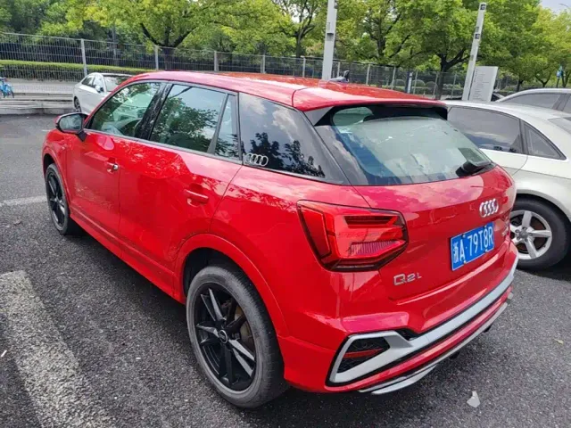 Audi Q2L — Фото автомобиля 6