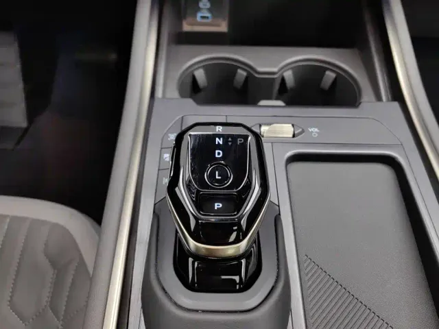 Ford Edge — Фото автомобиля 13