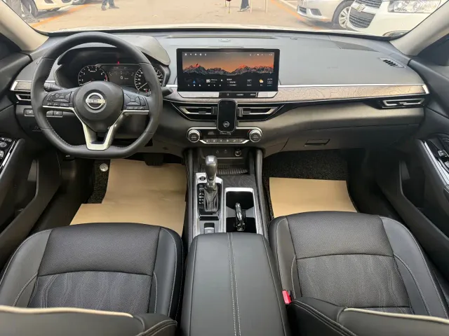Nissan Teana — Фото автомобиля 9