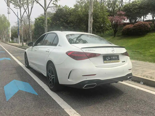 Mercedes-Benz C-Class — Фото автомобиля 12