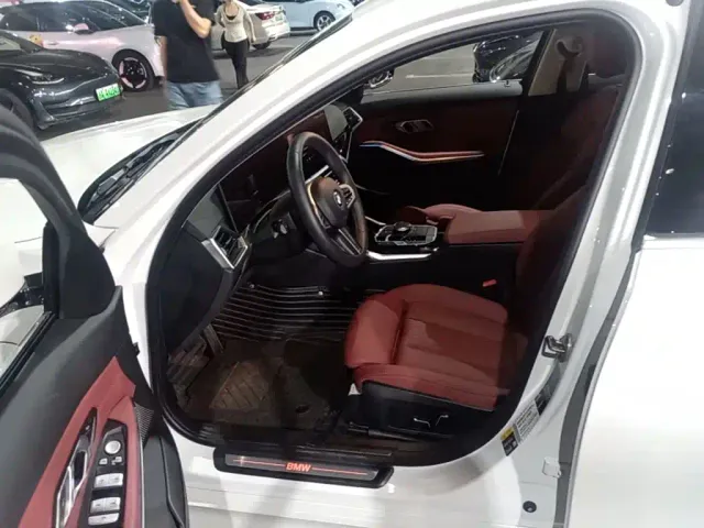 BMW i3 — Фото автомобиля 14