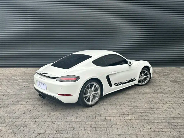 Porsche 718 — Фото автомобиля 7