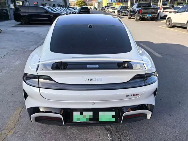 Xiaomi SU7 — Фото автомобиля 8