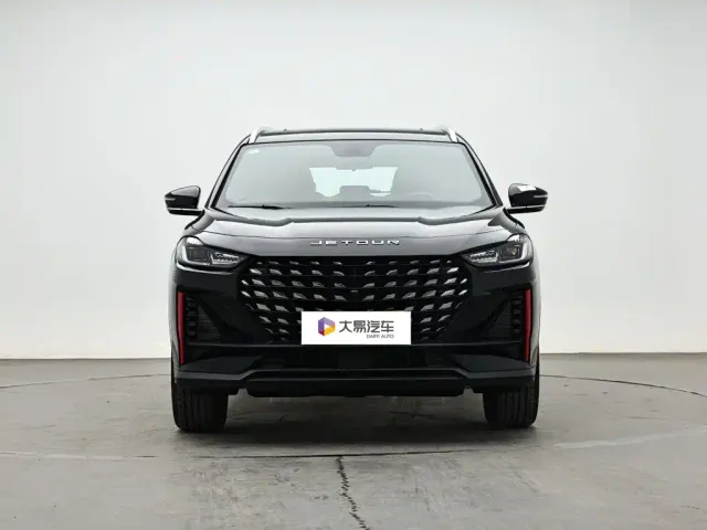 Jetour X70 PRO — Фото автомобиля 2