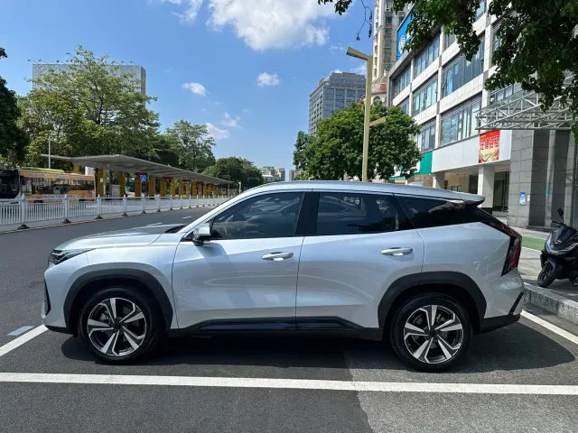 Geely Boyue L — Фото автомобиля 23