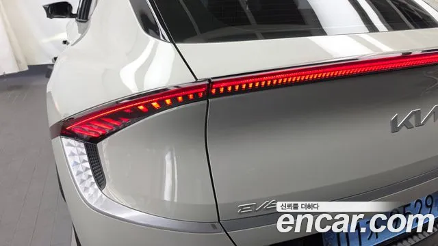 Kia EV6 — Фото автомобиля 23