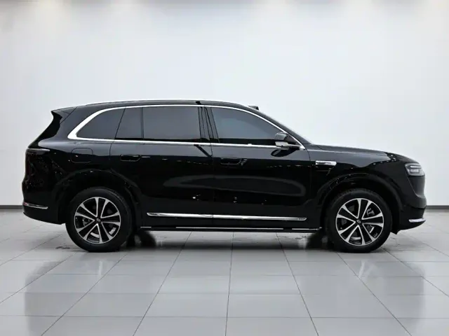 Aito M7 — Фото автомобиля 6