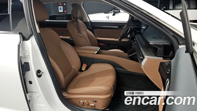 Hyundai Grandeur Grandeur (GN7) 3.5 Бензин 2WD — Фото автомобиля 26