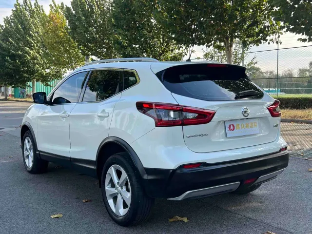 Nissan Qashqai — Фото автомобиля 4