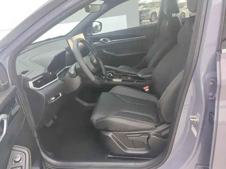 Geely Binyue 2025 Bin Yue L 1.5TD DCT Star Diamond — Фото автомобиля 9