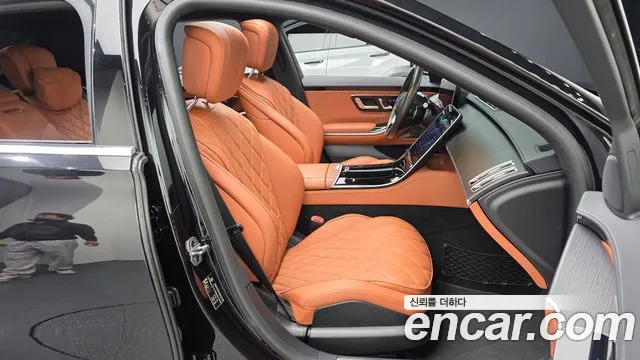 Mercedes-Benz S-Class — Фото автомобиля 10