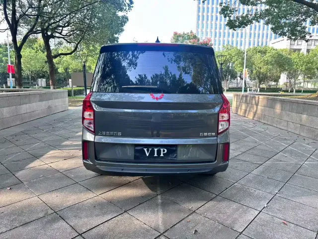Wuling Zhengcheng — Фото автомобиля 4