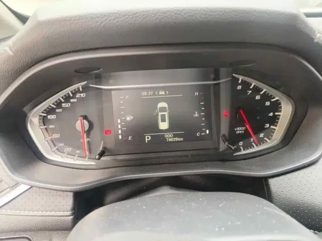 Maxus G50 — Фото автомобиля 4
