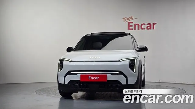 Kia EV3 — Фото автомобиля 3